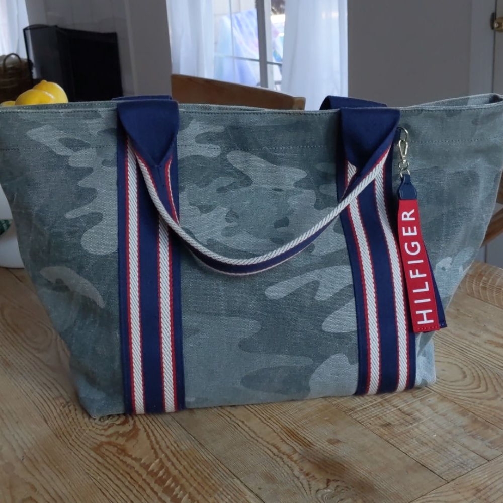 Tommy Hilfiger Tote Bag